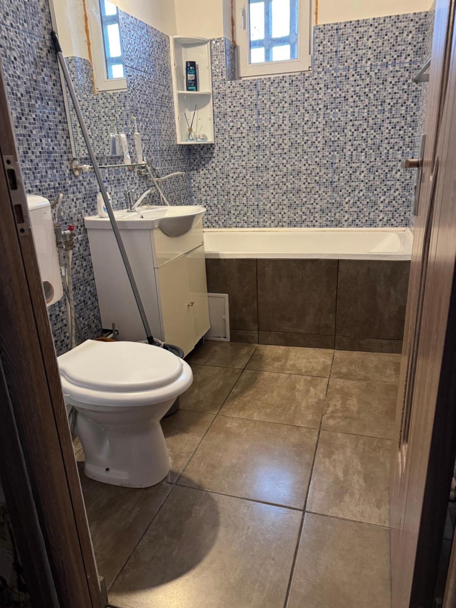 Apartament Bld N Titulescu Craiova Eksteriør bilde